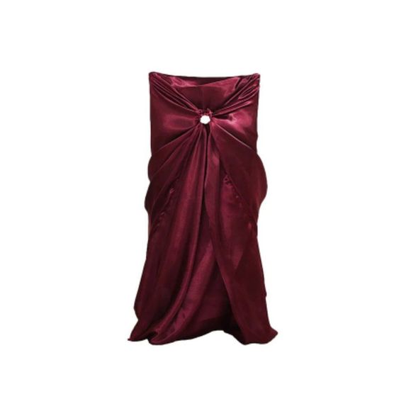 Burgundy Universal Satin 300 Chair Cover - Picture 2 of 3